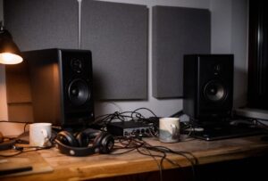 Miks i mastering: na czym polegają oba etapy i ile kosztują