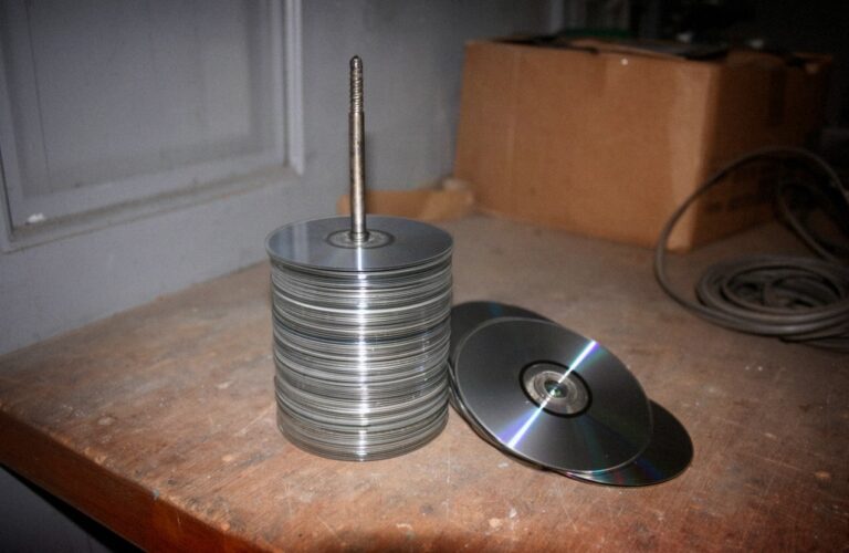Tłoczenie płyt CD: ceny przy 100, 300 i 500 sztukach